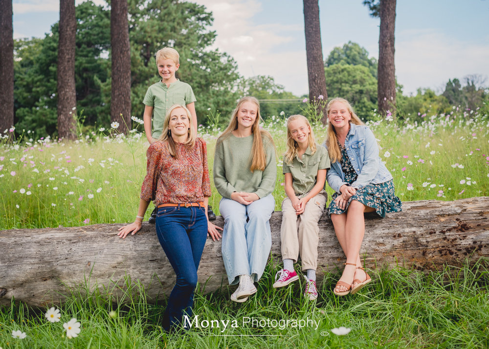 family photos shoot outdoors