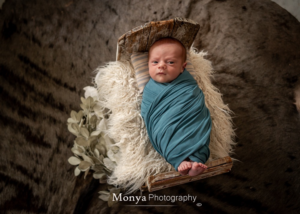 Lifestyle newborn at home photoshoot