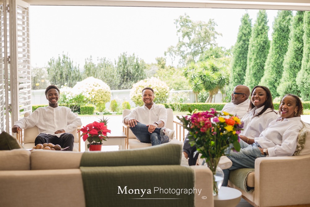 Natural family photos at home