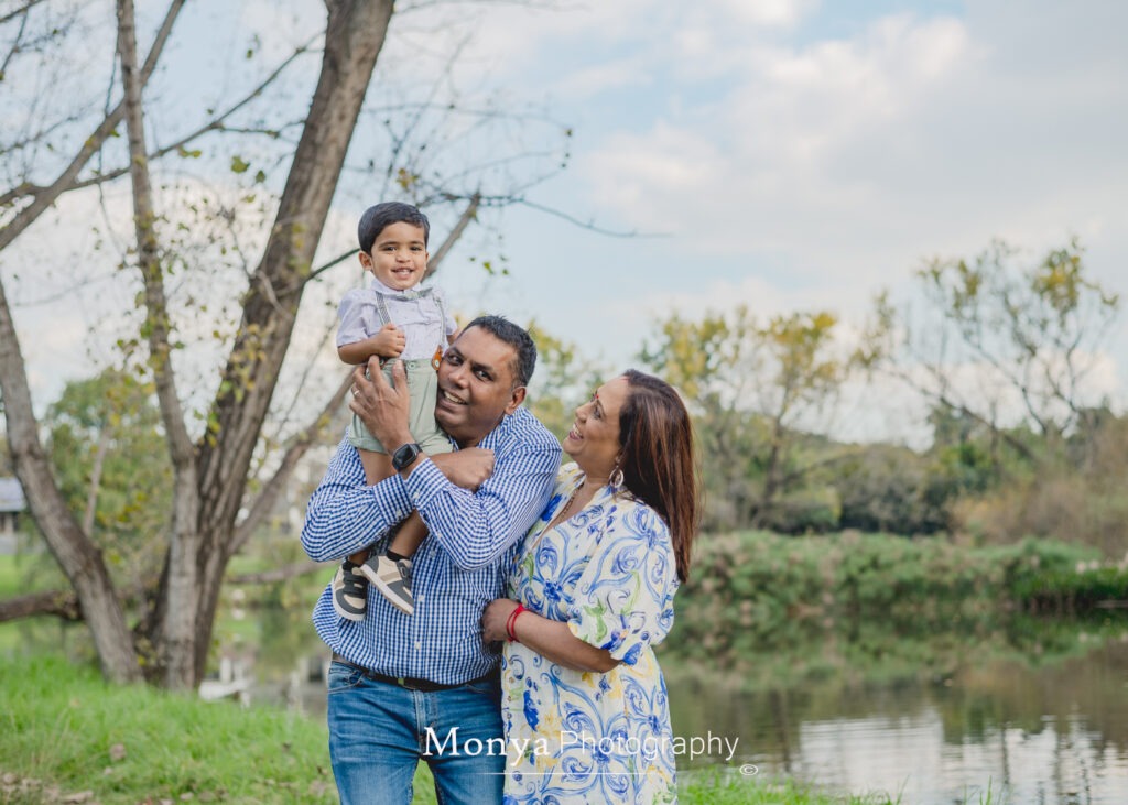 Natural family photos at Delta Park