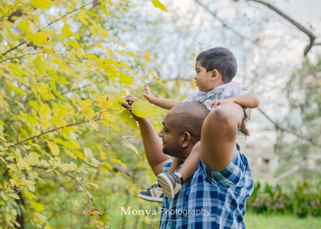 Natural family photos at Delta Park